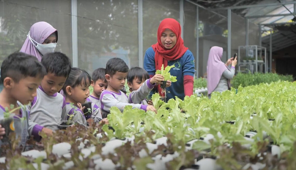 Edufarm Malakasari Oase Pendidikan Hijau untuk Generasi Muda
