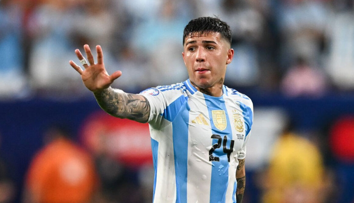 Enzo Fernandez Berpotensi Dilarang Main 12 Laga Akibat Lagu Rasis