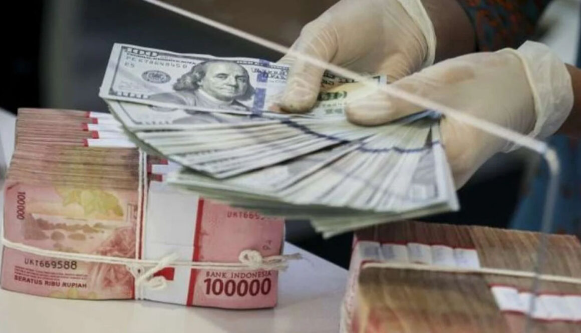 Kondisi Politik AS Jungkalkan Rupiah ke Rp16.220 Sore Ini