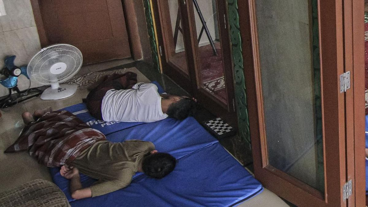 anak-panti-asuhan-mengungsi-ke-masjid-pascadilanda-kebakaran-1_169
