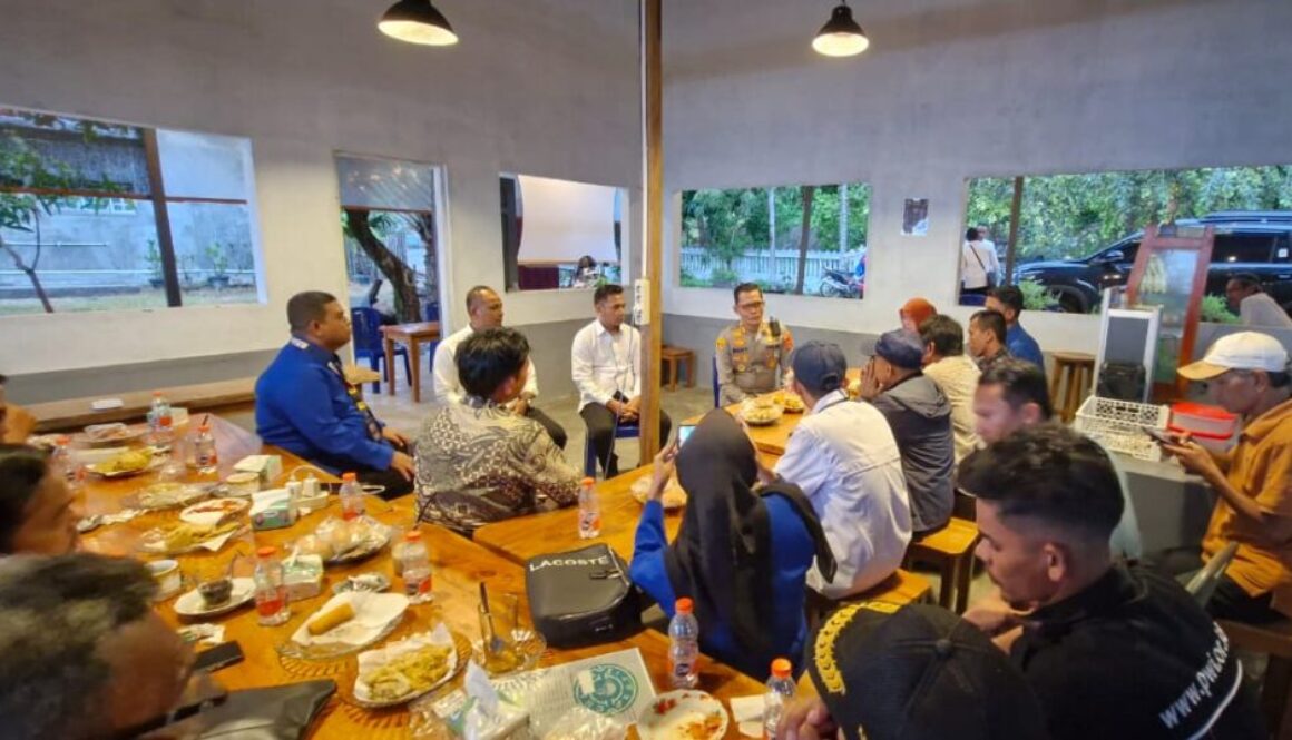 Ngopi Jurnalis dengan Kapolres