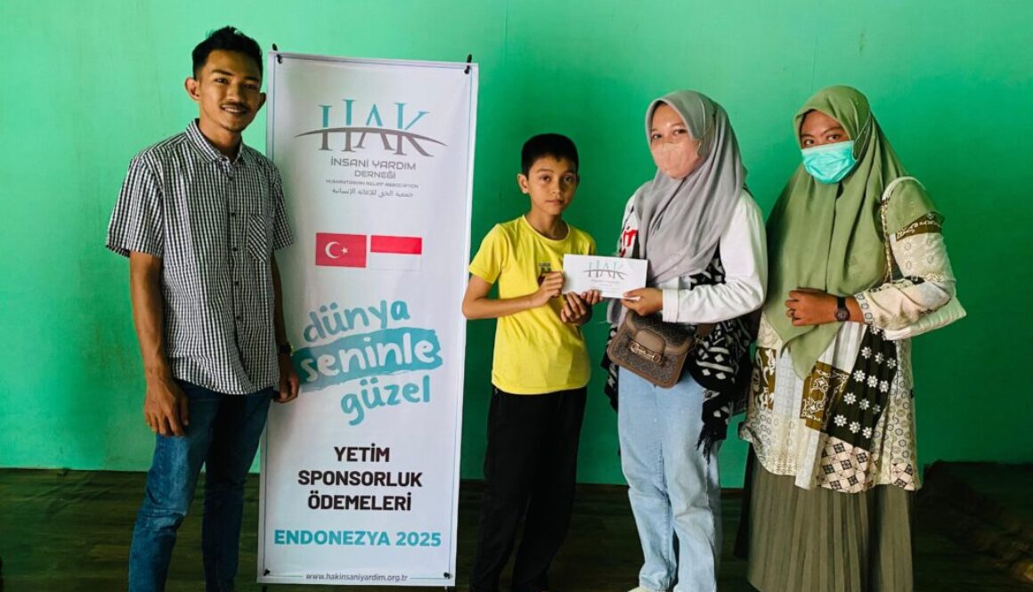 pelukan dari jauh